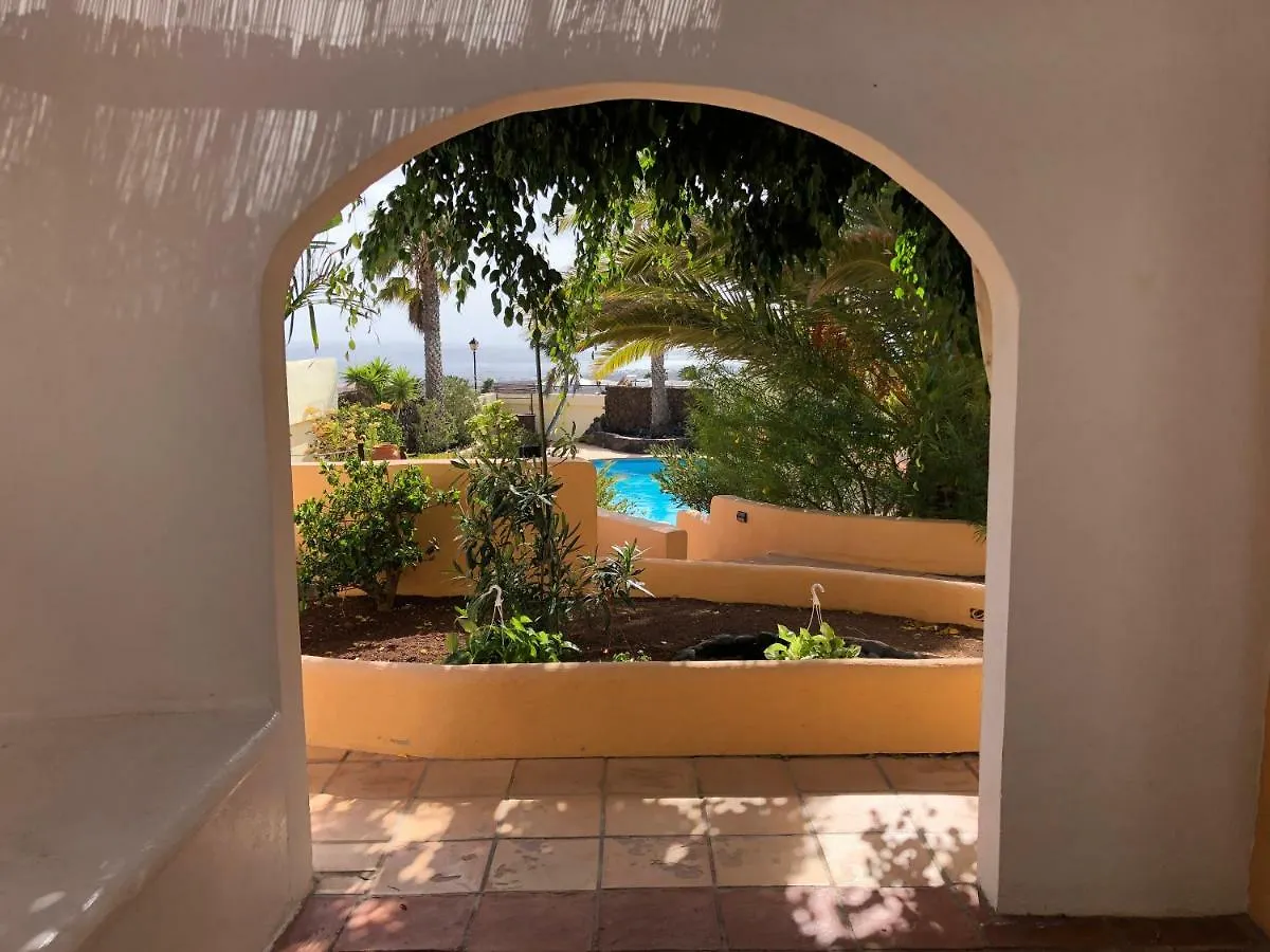 Secret Chill Villa Tias Guest house